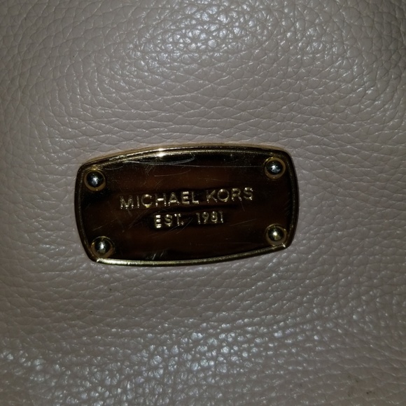 Michael Kors purse - Picture 2 of 8